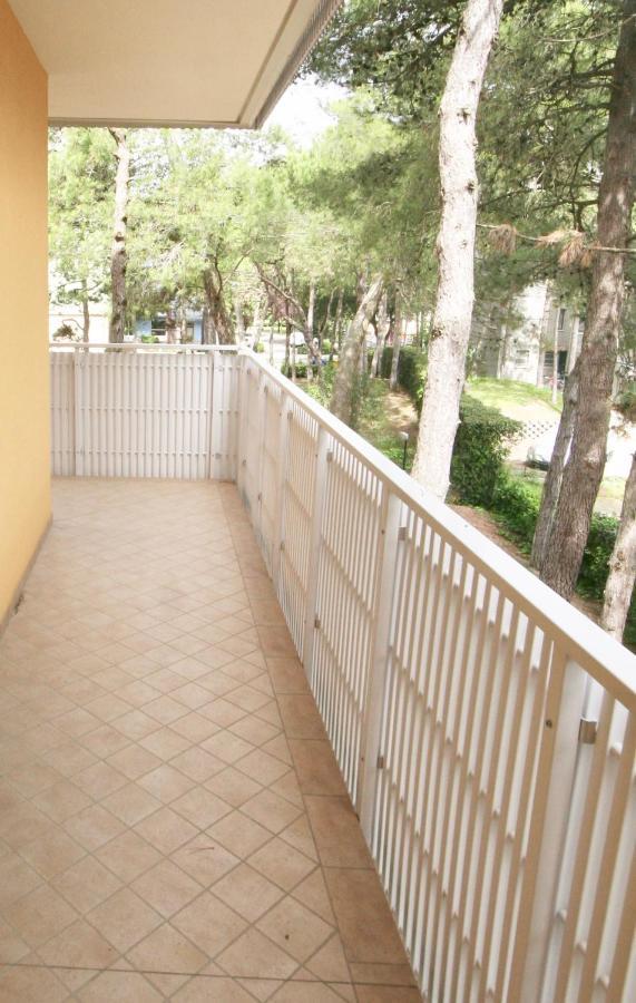 Ba- Tintoretto Apartments - Lignano Sabbiadoro Exterior photo